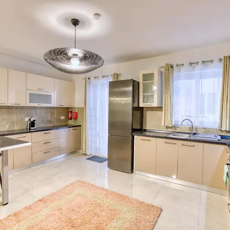 A Beautiful, Designer 3br In St Julians By 360 Estates Lägenhet *