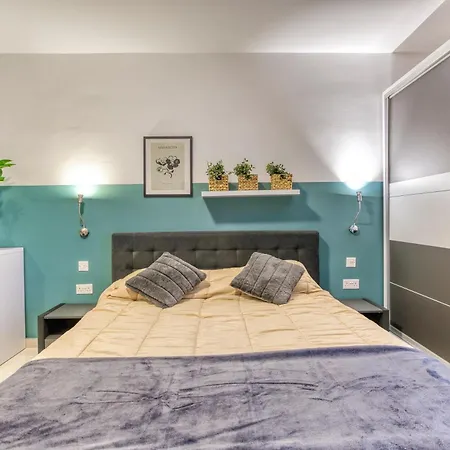 A Beautiful, Designer 3br In St Julians By 360 Estates Lägenhet