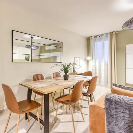 Апартаменты A Beautiful, Designer 3br In St Julians By 360 Estates